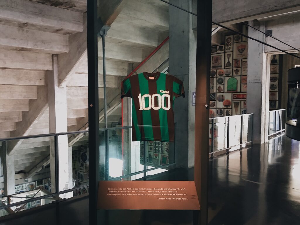 Camisa comemorativa do Pelé